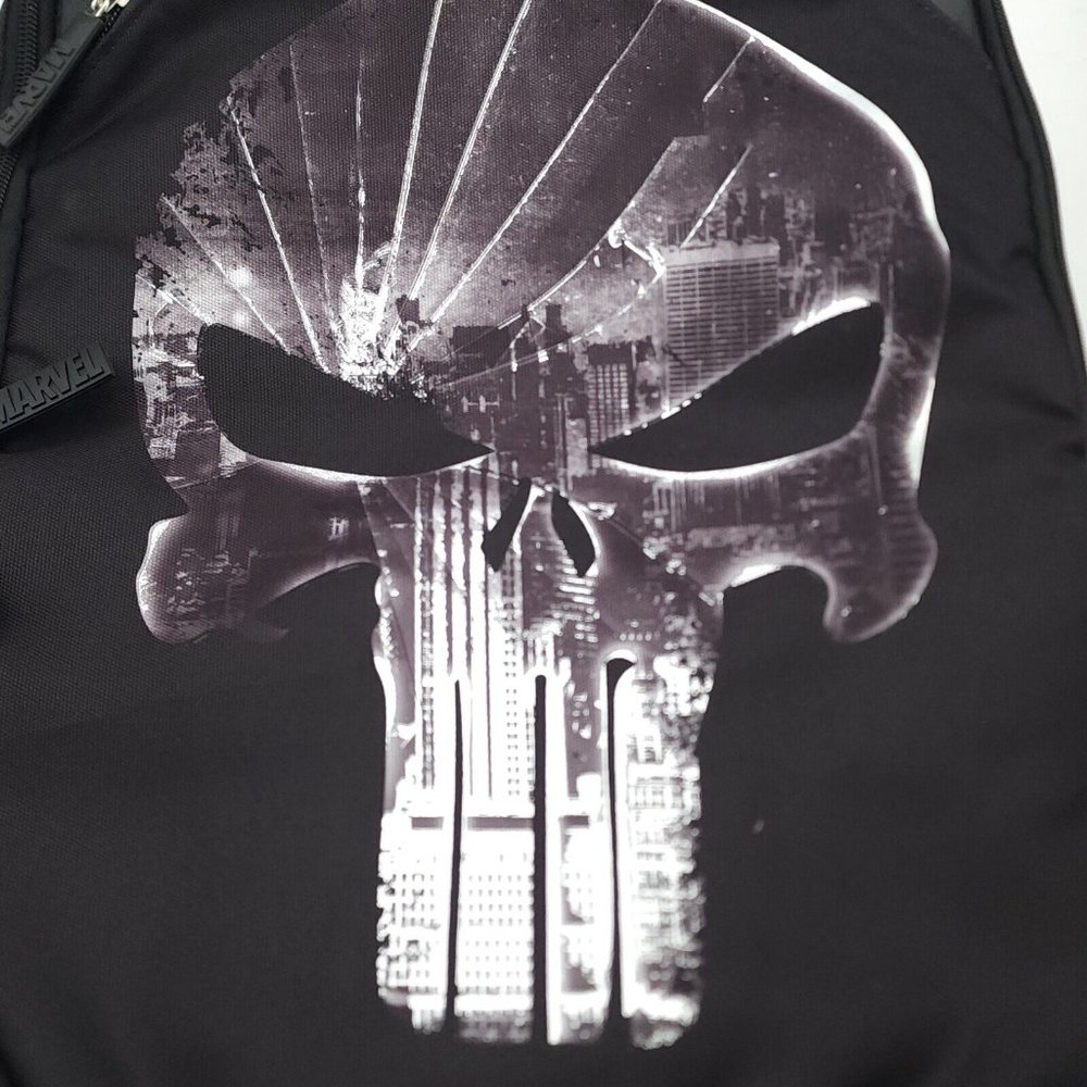 Marvel the Punisher Superhero Laptop Backpack Black New - Picture 4 of 7